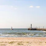 Modern With Sea View In Nieuport, 65 M² * ניופורט